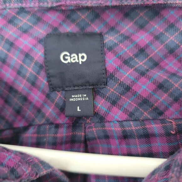 Gap - Picture 3 of 4